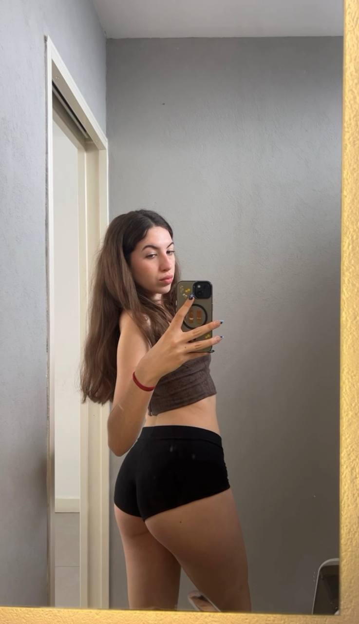 Amber in her underwear in Bucharest